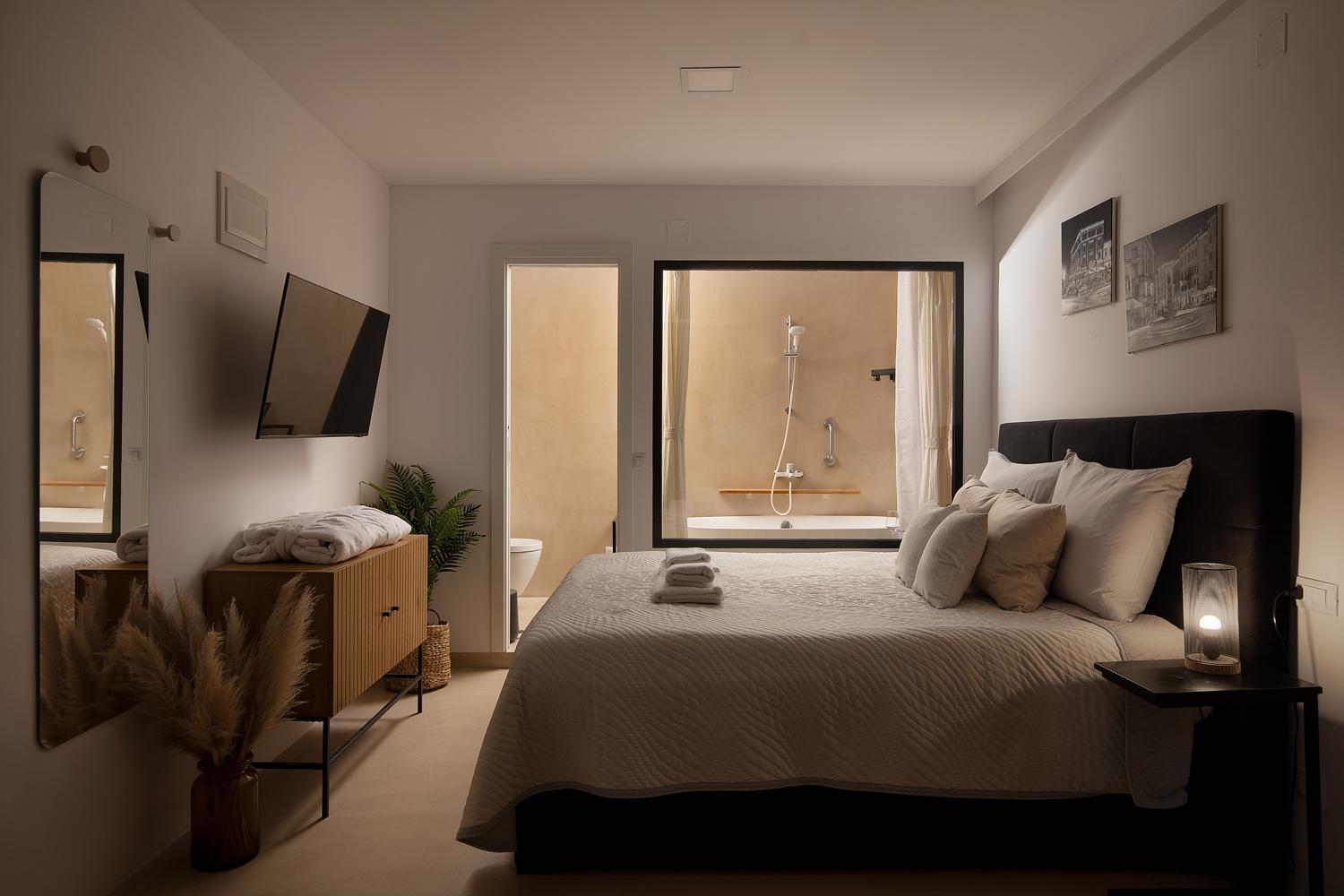 Deluxe Studio In City Center With Free Private Parking 罗维尼 外观 照片
